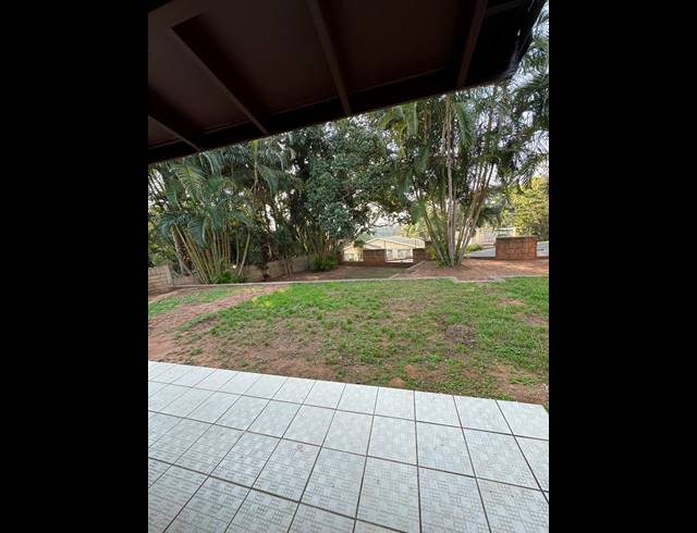 3 BEDROOM HOUSE FOR SALE IN YELLOWWOOD PARK